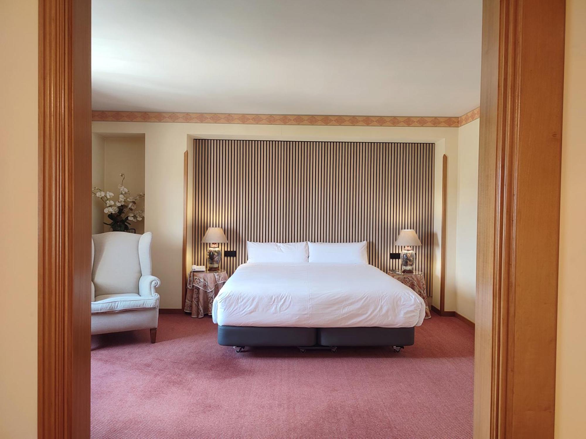 Hotel Sercotel Cuatro Postes Ávila 외부 사진