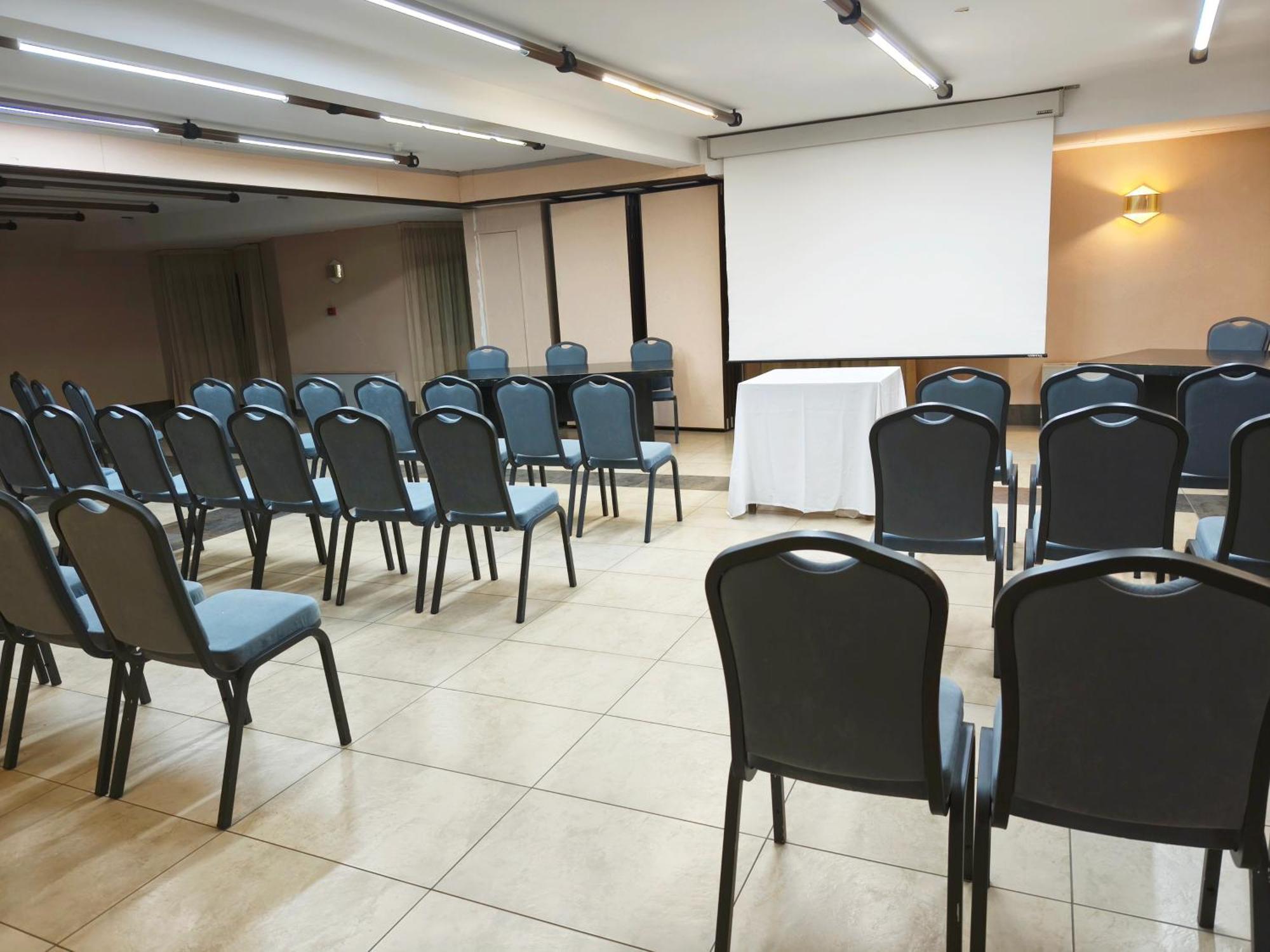 Hotel Sercotel Cuatro Postes Ávila 외부 사진
