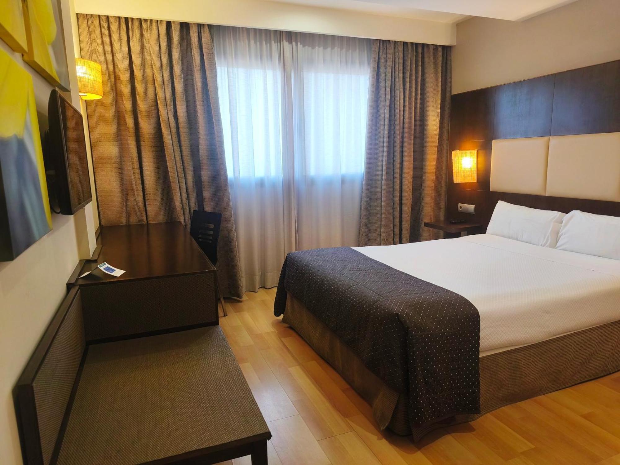 Hotel Sercotel Cuatro Postes Ávila 외부 사진