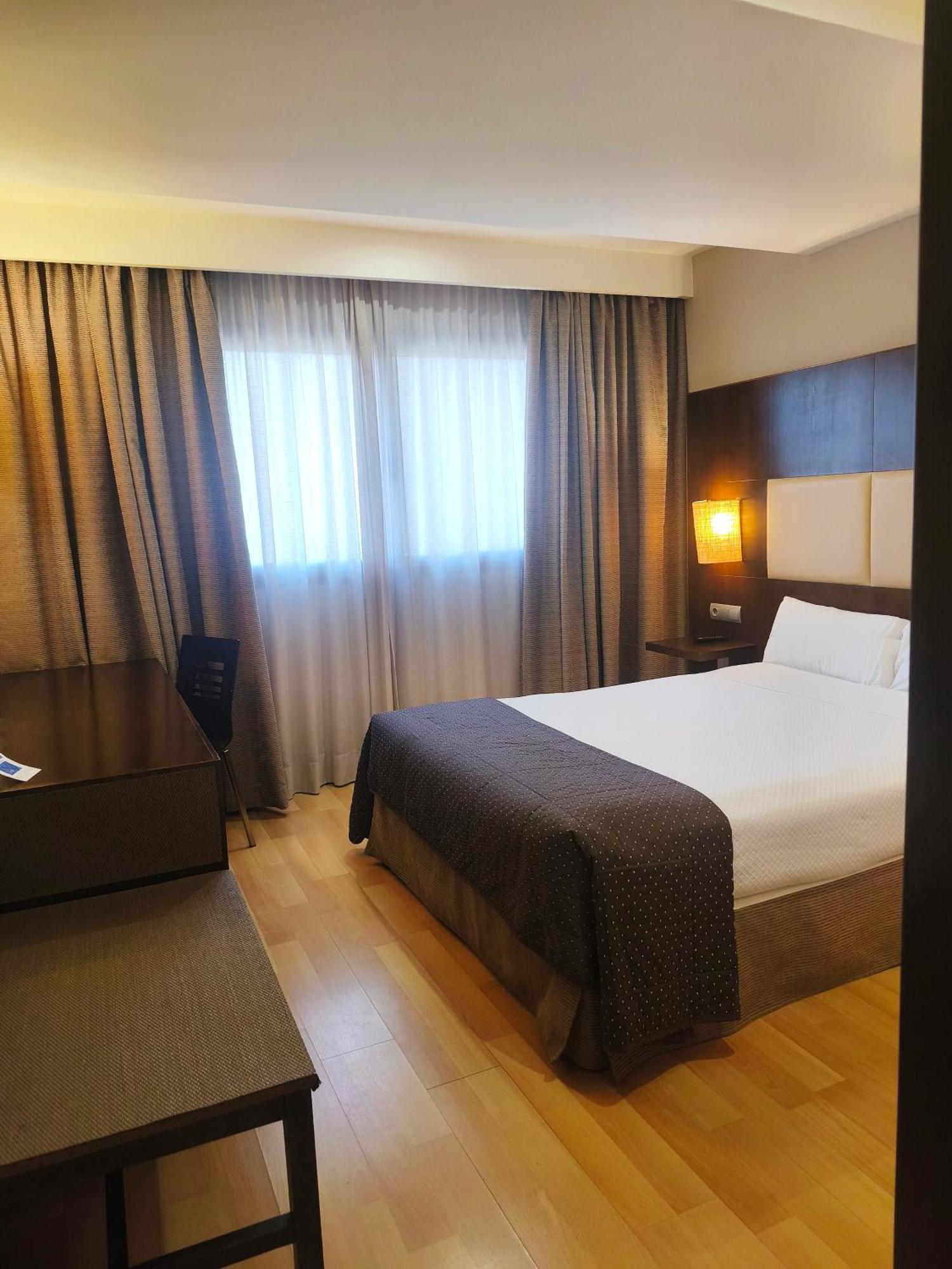 Hotel Sercotel Cuatro Postes Ávila 외부 사진